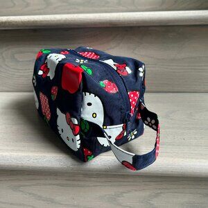 BAGGU x Sanrio Hello Kitty and Friends Dopp Kit